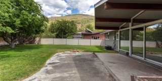 University Area Home - 4 Bed - 3 Bath Gallery 8