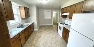 2 Bed / 1 Bath House Off North Main Street Gallery 5