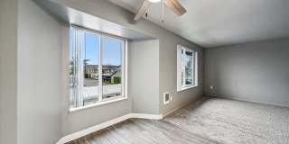 Oak Park Village Apartments Gallery 18