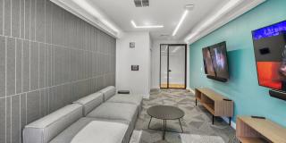 Windsor at Liberty House Gallery 29