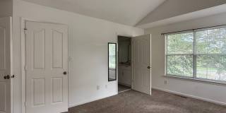 Condo Townhouse in Castleton Camden Village Gallery 9