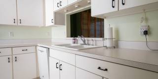 55+ Kings Ridge ~ Sussex ~No rear neighbors near the rear entrance ~ All of the community extras! Gallery 8