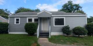 Remodeled 2 Bed 1 Bath Home Convenient Location Gallery 1