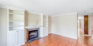 Serene 2BD/2BA End Unit Condo in Carmel Valley with Community Pool & Detached Garage Gallery 3