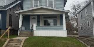 3 Bed 1 Bath with 2 car garage Gallery 1