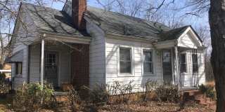 **APPLICATION PENDING** 2br 1ba House, 902 Bringle Ferry Salisbury, $1100.00 - COMING LATE MAY 2026**APPLICATION PENDING** Gallery 1