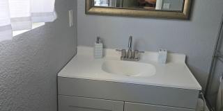 3 Bedroom Home, 2 Bath, Furnished Gallery 10