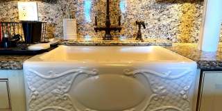 28 MAIN Street Gallery 9