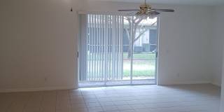 3/2.5 Townhouse in a Family Friendly Community with Amenities Galore Gallery 6