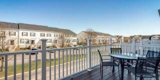 3 Bed Updated Condo Gallery 22