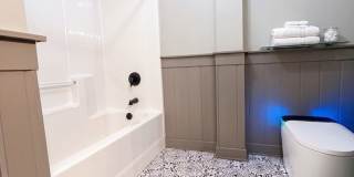 125 S. Kalamazoo Mall Gallery 8