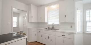 Charming 3 bedroom house Shaker Heights!! Gallery 3