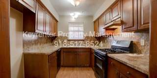 Beautiful 2bed/2bath Duplex!! Gallery 11