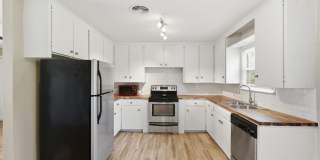 Charming 3 Bedroom 1 Bath near Route 66! Gallery 10