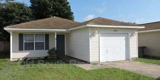 1005 Antigua Circle Gallery 1