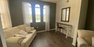 Furnished 2 bedroom 2 bathroom condo Gallery 6