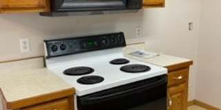 Willard Duplex! 2 Bed, 2 Bath, 2 Car Garage Gallery 11
