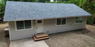 3 bedroom 1 bath single level home Gallery 1