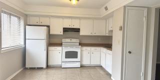 6567 S POPLAR WOODS Gallery 1