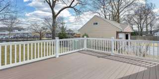 582 Green Valley Road Gallery 25