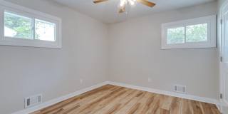 1334 Miller Avenue Gallery 28