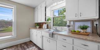 Adorable and Cozy 3 Bedroom! Adorable and Cozy 3 Bedroom! Gallery 18