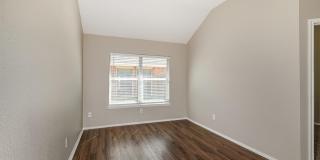 215 Mulberry Drive Gallery 10