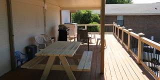 Efficiency Apartment Close to AU Campus Gallery 4