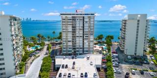 1420 Brickell Bay Dr Gallery 49