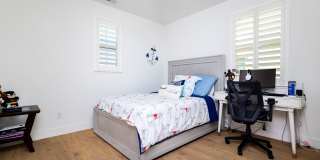 Gorgeous Custom Upgraded Serrano Home! Gallery 24