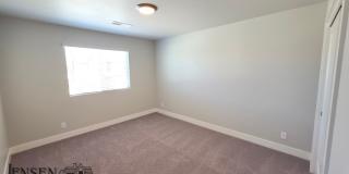Brand New Modern Three Bedroom Gallery 15
