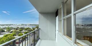 Grand Island Square - 3 Miles to Aventura Mall Gallery 7