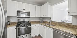 7011 FALLS REACH Drive Gallery 4
