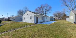 Fully Furnished 3 Bedroom Home Gallery 1