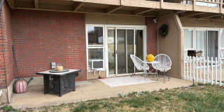 One Bedroom Condo Walking Distance to CU with Fenced Backyard and Flatiron Views! Gallery 11