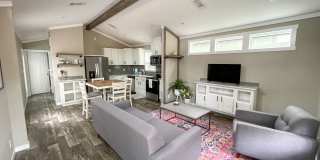 Casata Austin Gallery 19