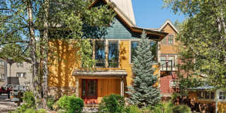 111 S Sixth Street Gallery 48