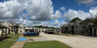 Cole Creek Apartments Gallery 1