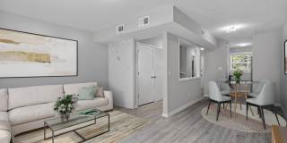 Beautiful 2 Bedroom 1.5 Bath Townhome Gallery 3