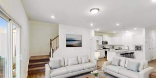 Beautiful 3BR/2.5BA Townhouse located in Kellerton Place Gallery 5