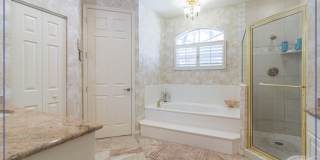 ***PELICAN BAY CRESCENT SEASONAL RENTAL***3 BED 2.5 BATH***2 CAR GARAGE***EXCELLENT LOCATION*** Gallery 14