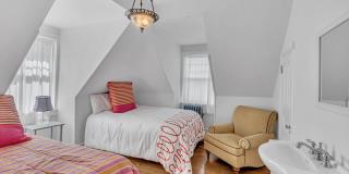 207 Monmouth Avenue Gallery 45