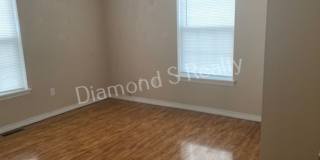3 Bedrooms / 1 Bath!  Cute and Charming Home Available Early May! Gallery 10