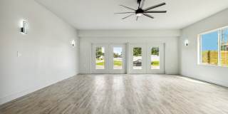 428 W Solidelle St Gallery 10