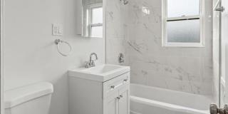 2729 Berwyn Gallery 10