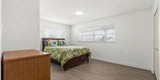 Stunning Waterfront Home - Treasure Island! 3bed| 2bath Gallery 24