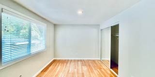 Beautifully Renovated 5 Bedroom House with Large Yard! Gallery 14