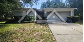 Welcome Home to Space, Convenience, and Minneola Charm! Gallery 1