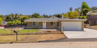 Oak View Abode Gallery 1