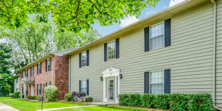 Williamsburg on The Lake Apartments of Valparaiso Gallery 23